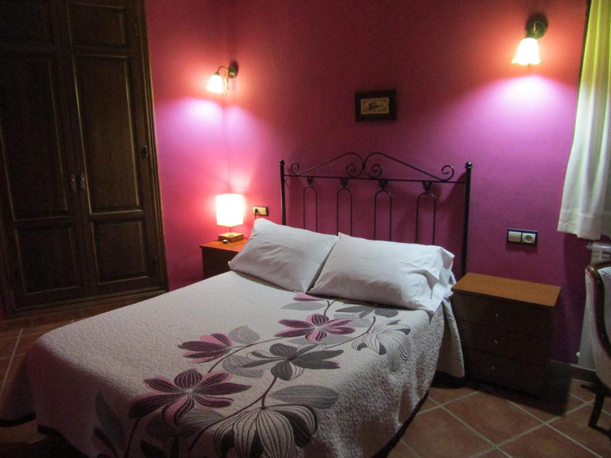 Hostal Paquita Allepuz Bagian luar foto